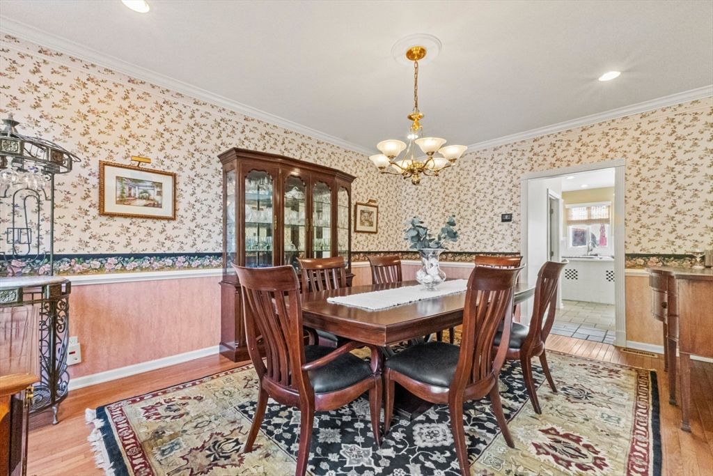 Chandelier, Dining room, Interior, Recessed Lighting, Wood Texture Flooring