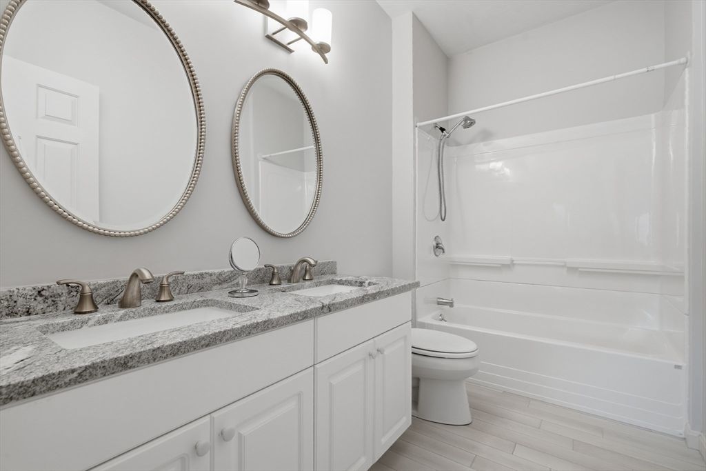 Bathroom, Dual Sink Vanities, Interior, Wood Texture Flooring