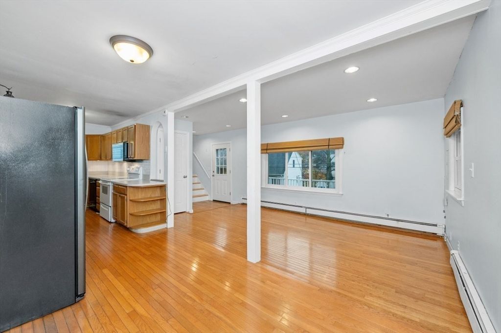 Empty room, Interior, Kitchen, Recessed Lighting, Wood Texture Flooring