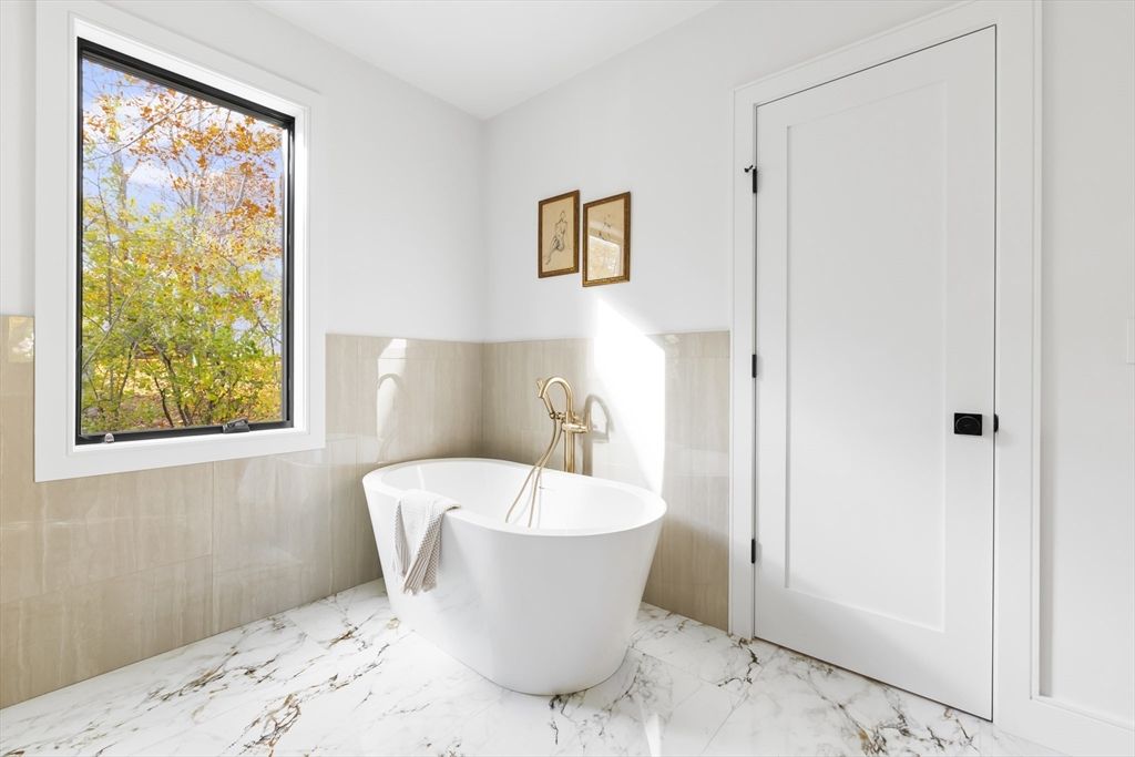 Bathroom, Free Standing Baths, Interior, Marble