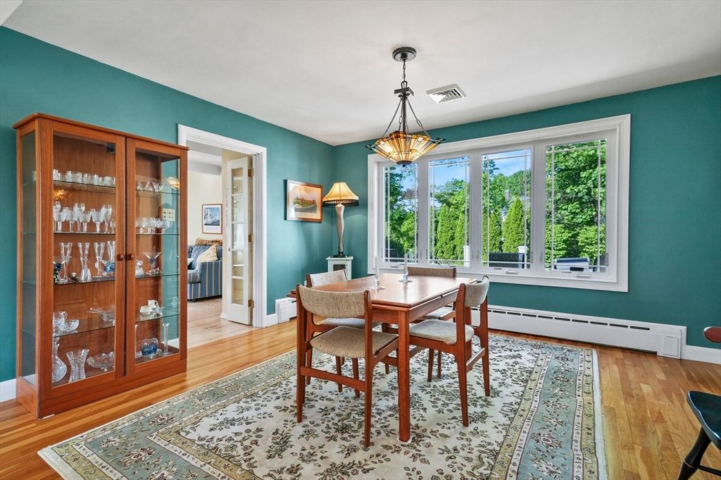 Dining room, Interior, Pendant Lights, Wood Texture Flooring