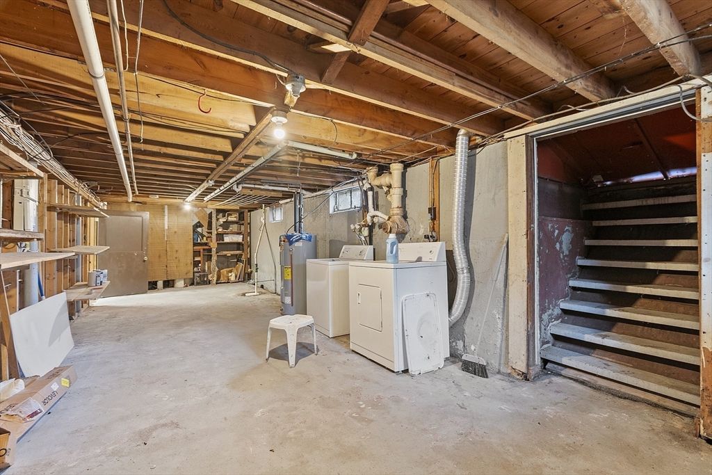 Interior, Washer, Wooden Beams, Wooden Ceilings
