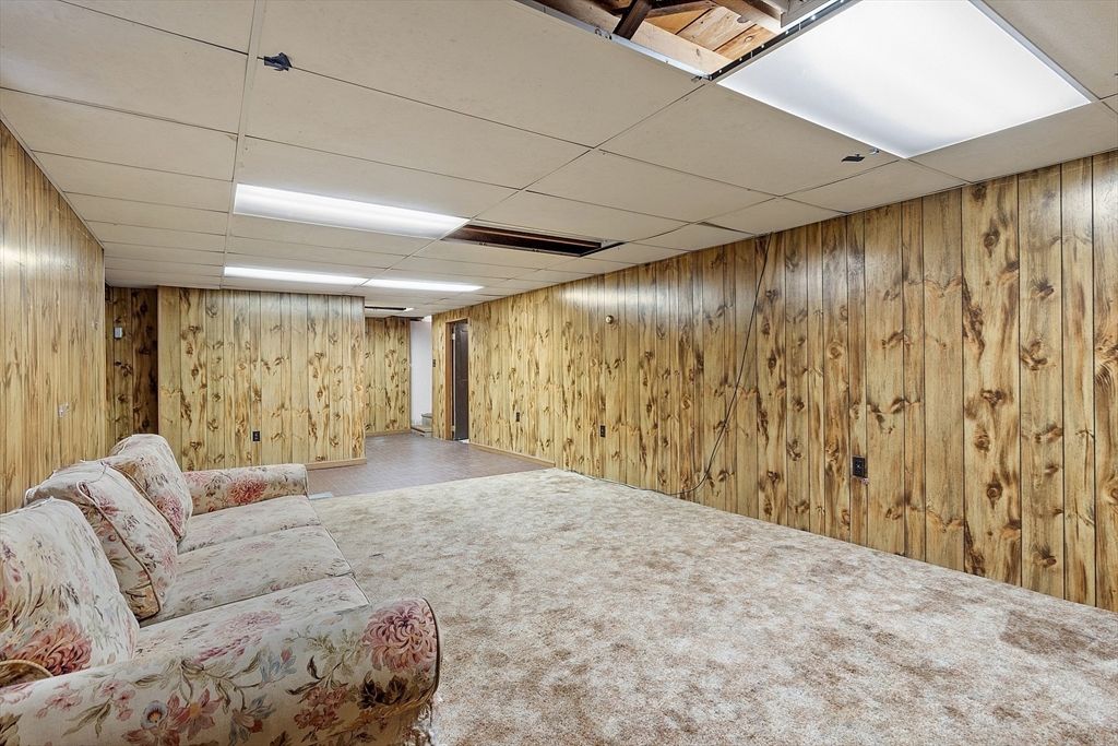 Interior, Recessed Lighting, Wooden Walls