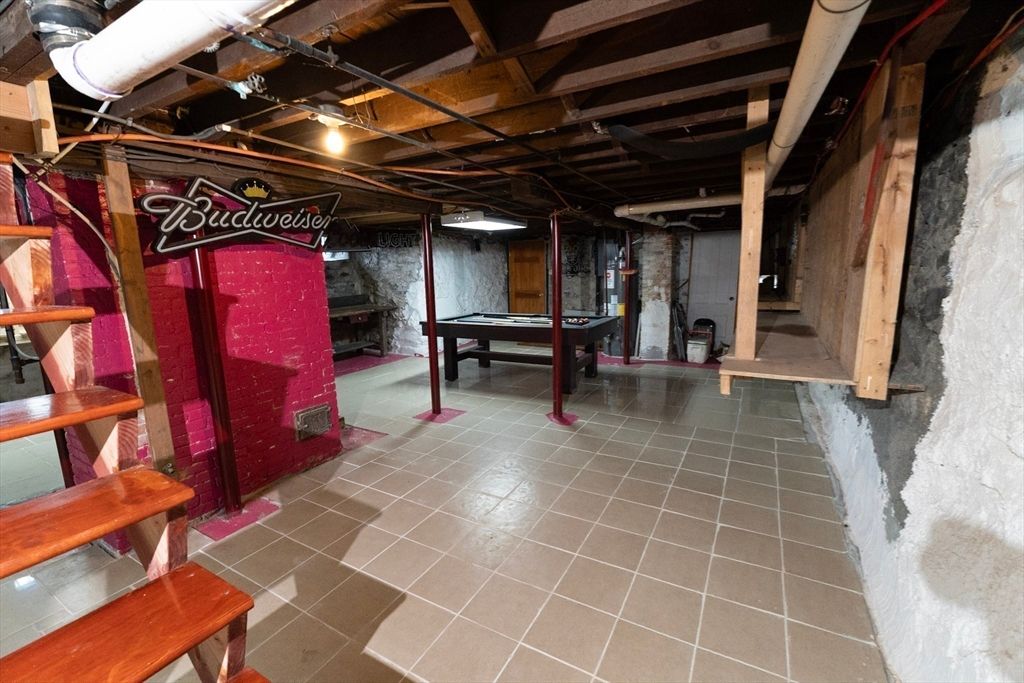 Billiard Table, Game Room, Interior