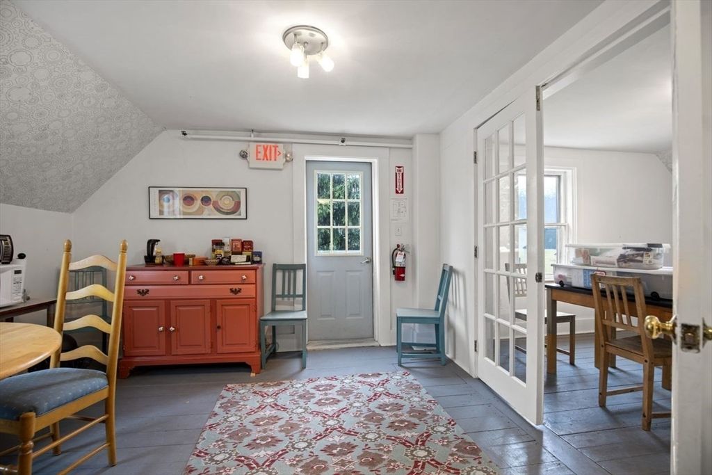 Dining room, Interior