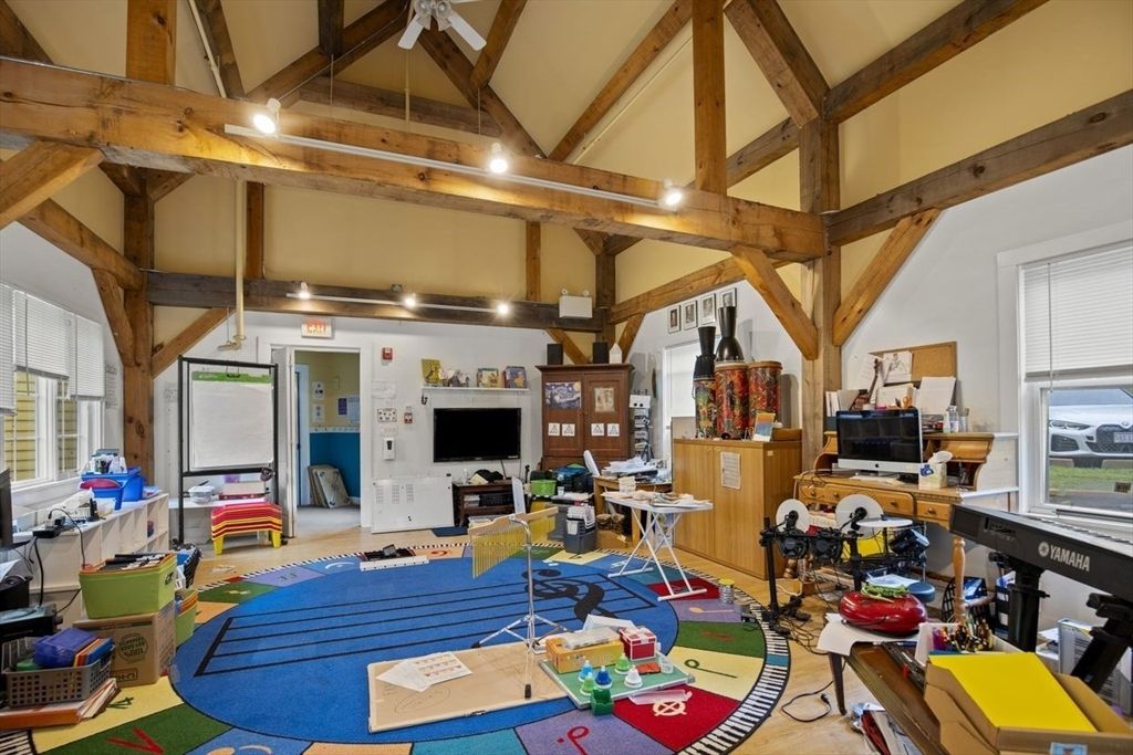 Interior, Wooden Beams