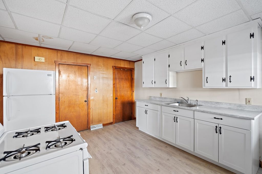 Interior, Kitchen, Wood Texture Flooring