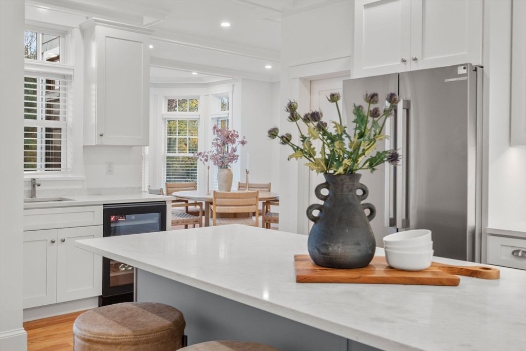 Dining room, Interior, Kitchen, Recessed Lighting, Wood Texture Flooring