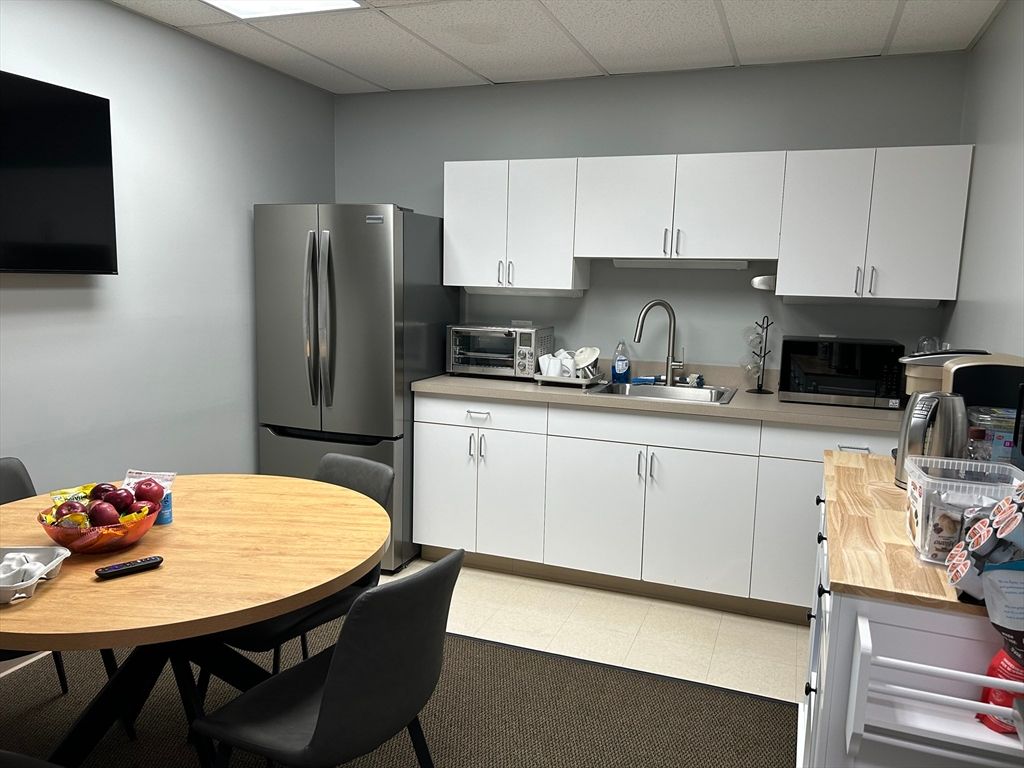 Dining room, Interior, Kitchen, Stainless Steel Appliances