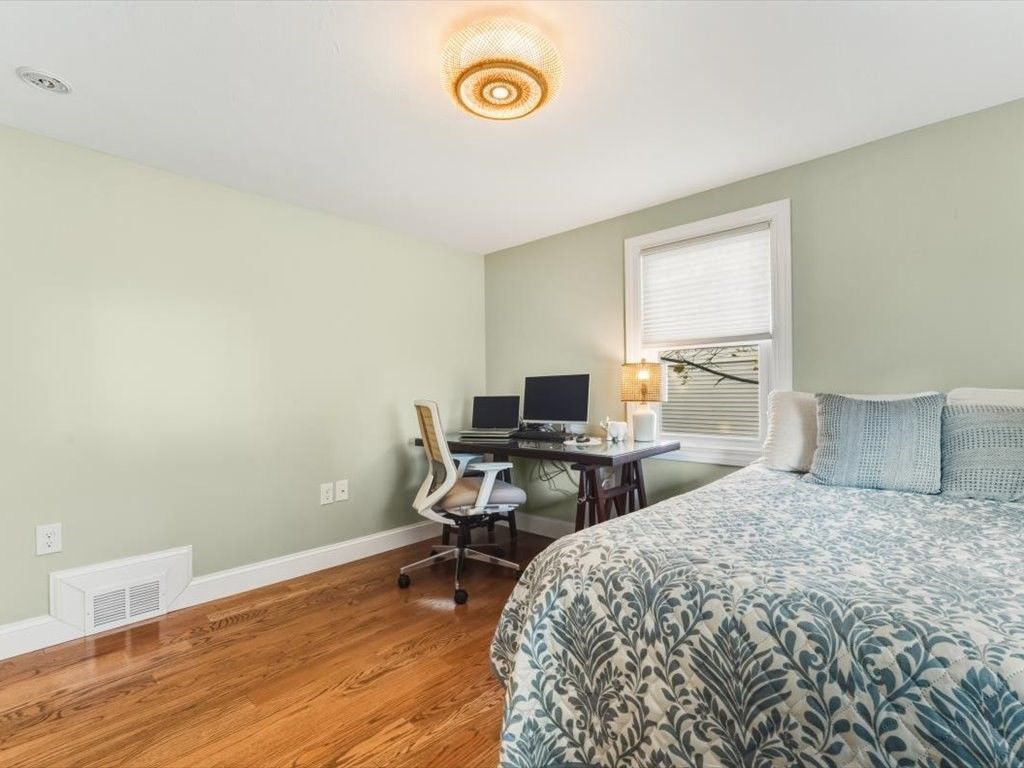 Bedroom, Home Office, Interior, Wood Texture Flooring