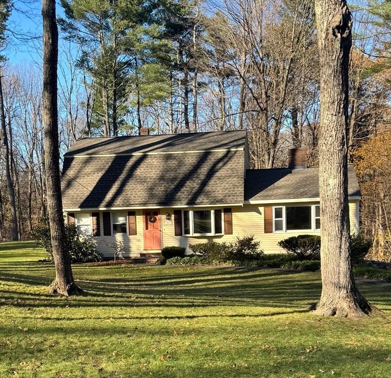 Exterior, Facade, Cape Cod