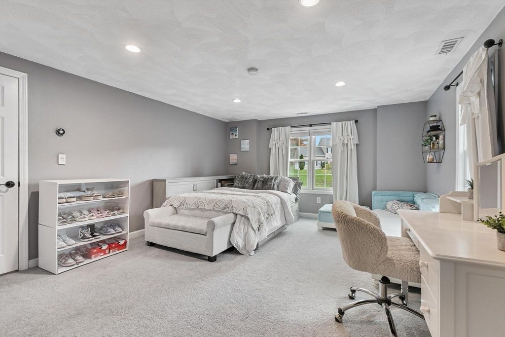 Bedroom, Home Office, Interior, Recessed Lighting