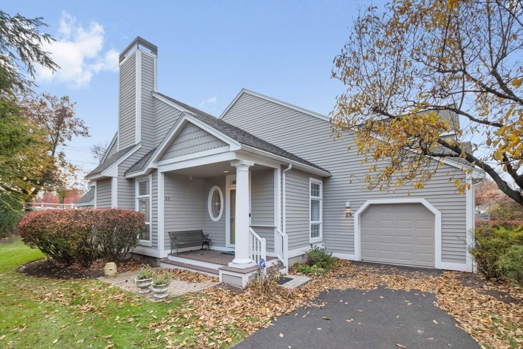 Attached, Exterior, Facade, Cape Cod