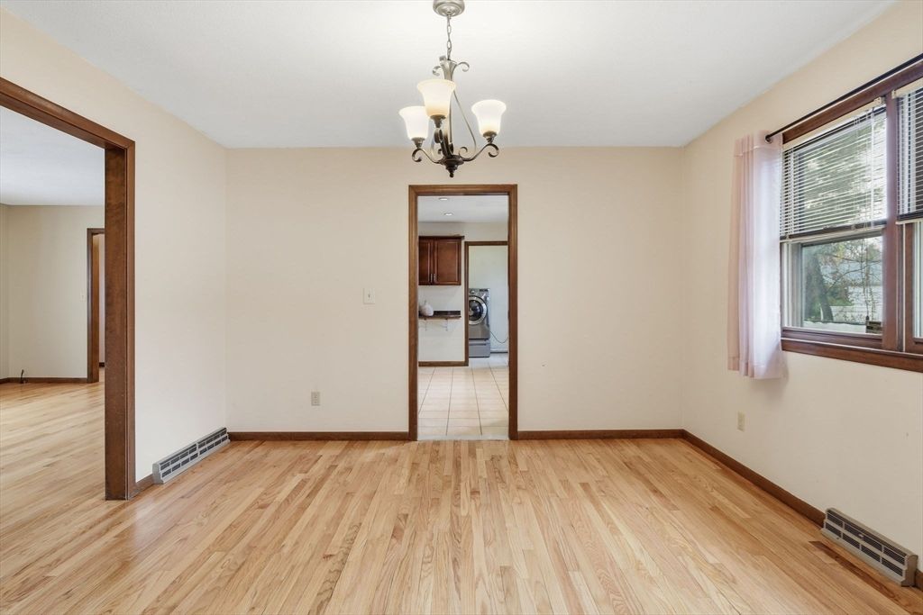 Chandelier, Empty room, Interior, Wood Texture Flooring