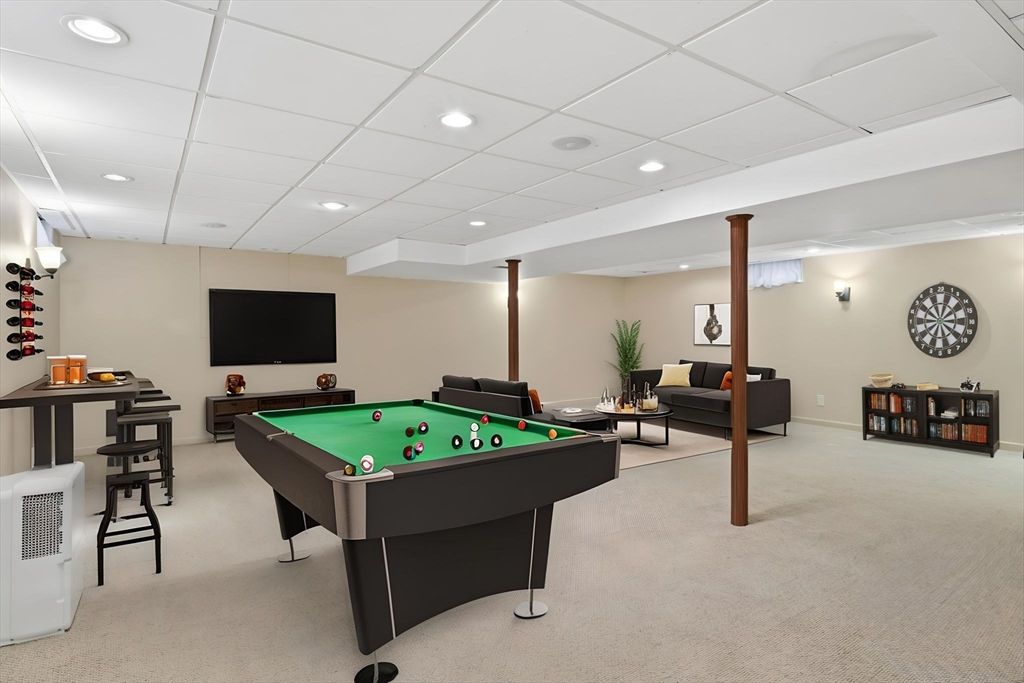 Billiard Table, Game Room, Interior, Recessed Lighting