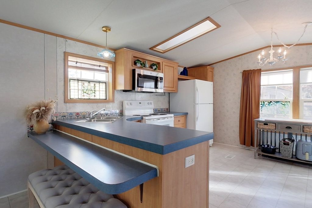 Interior, Kitchen, Pendant Lights