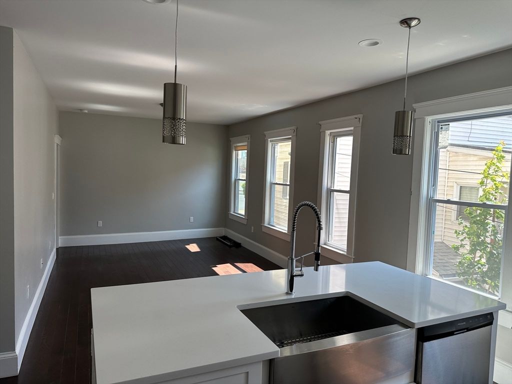 Interior, Kitchen, Pendant Lights, Recessed Lighting, Wood Texture Flooring