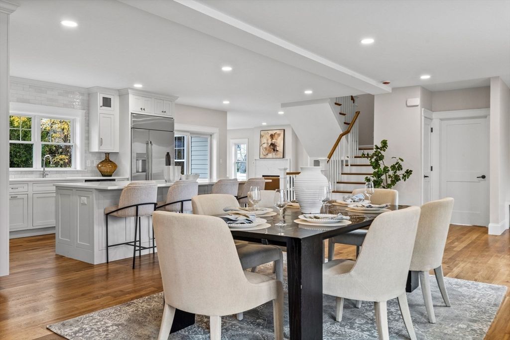 Dining room, Interior, Kitchen, Recessed Lighting, Wood Texture Flooring