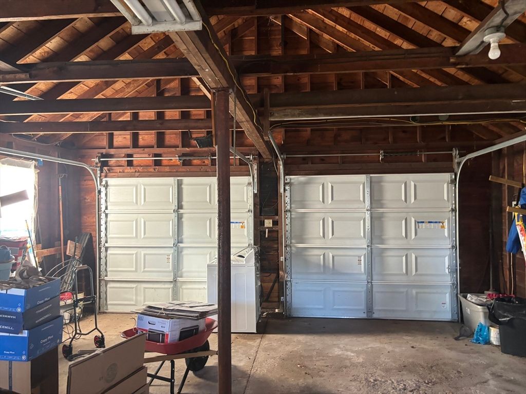 Garage, Interior, Wooden Beams, Wooden Ceilings