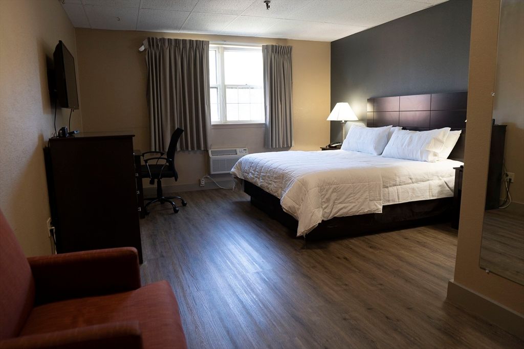 Bedroom, Home Office, Interior, Wood Texture Flooring