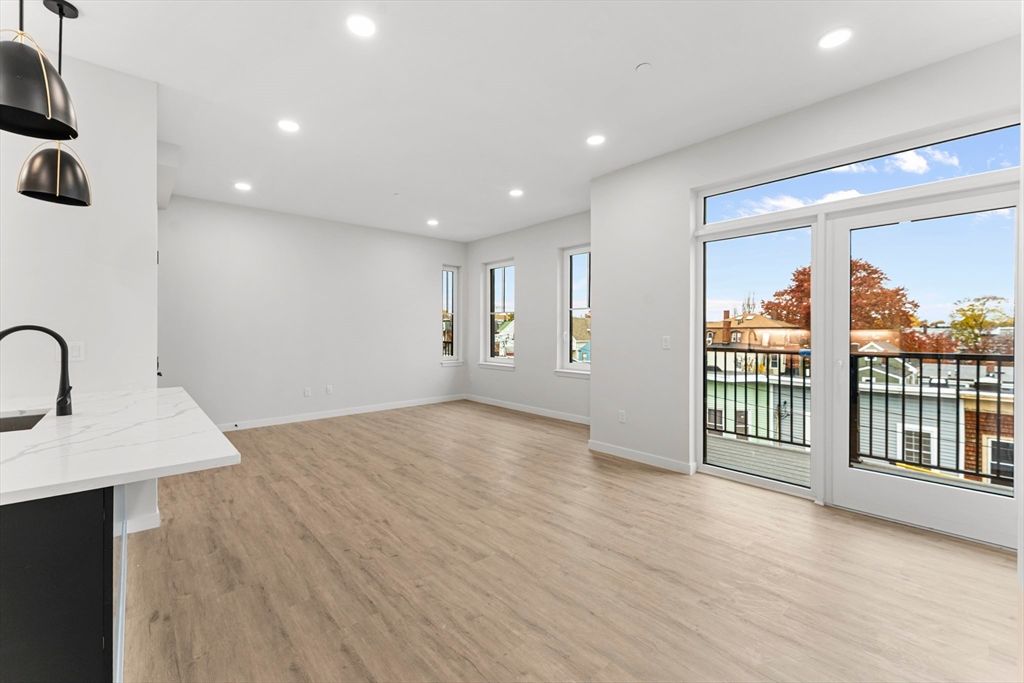 Empty room, Interior, Pendant Lights, Recessed Lighting, Wood Texture Flooring