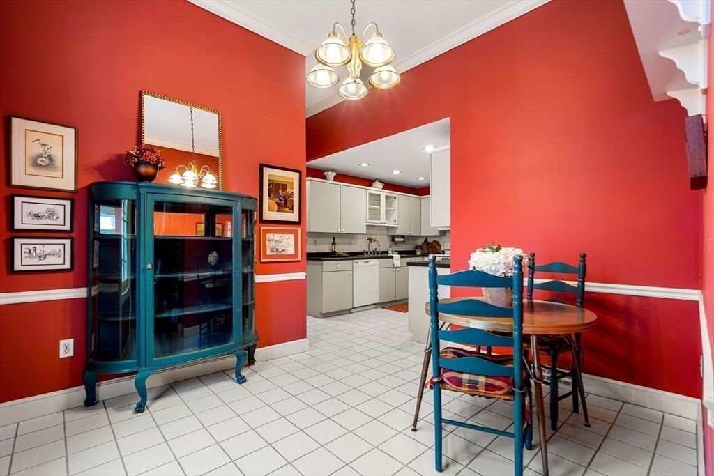 Dining room, Interior, Kitchen, Pendant Lights, Recessed Lighting