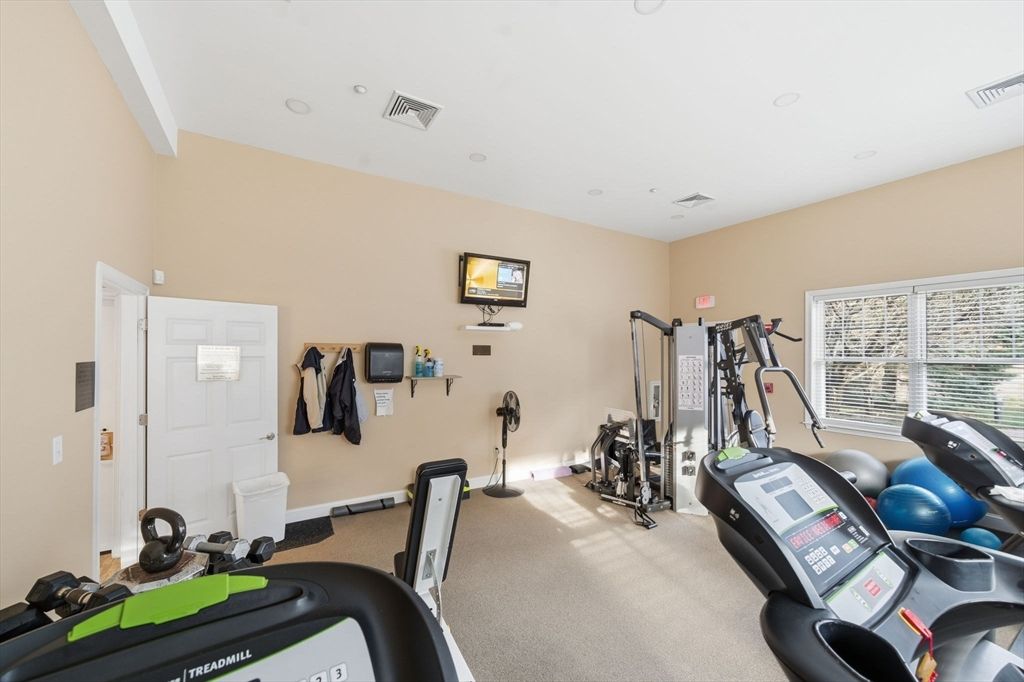 Fitness Equipment, Interior, Recessed Lighting