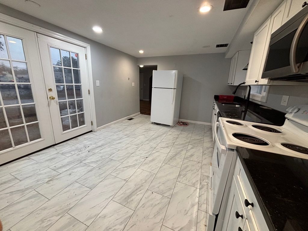 Interior, Kitchen, Marble, Recessed Lighting