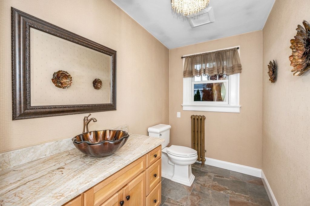 Bathroom, Interior, Tile Countertops