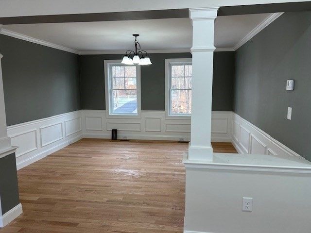 Chandelier, Empty room, Interior, Pendant Lights, Wood Texture Flooring