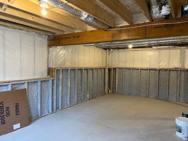 Empty room, Interior, Wooden Beams