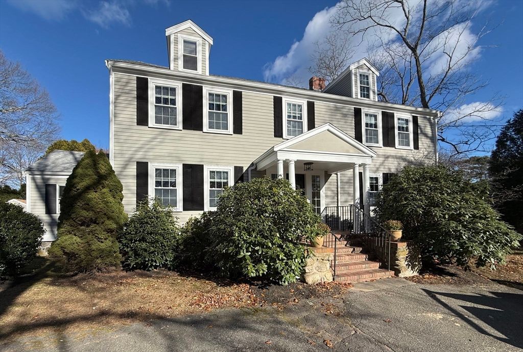 Exterior, Facade, Georgian