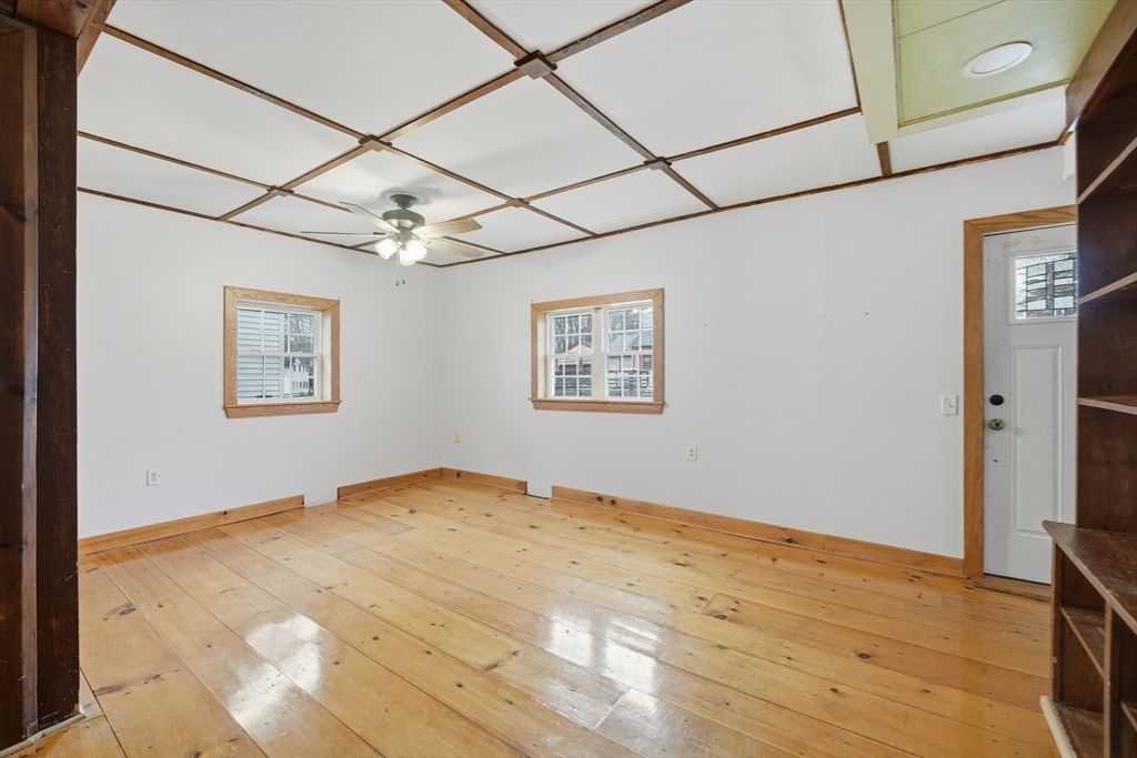 Empty room, Interior, Wood Texture Flooring