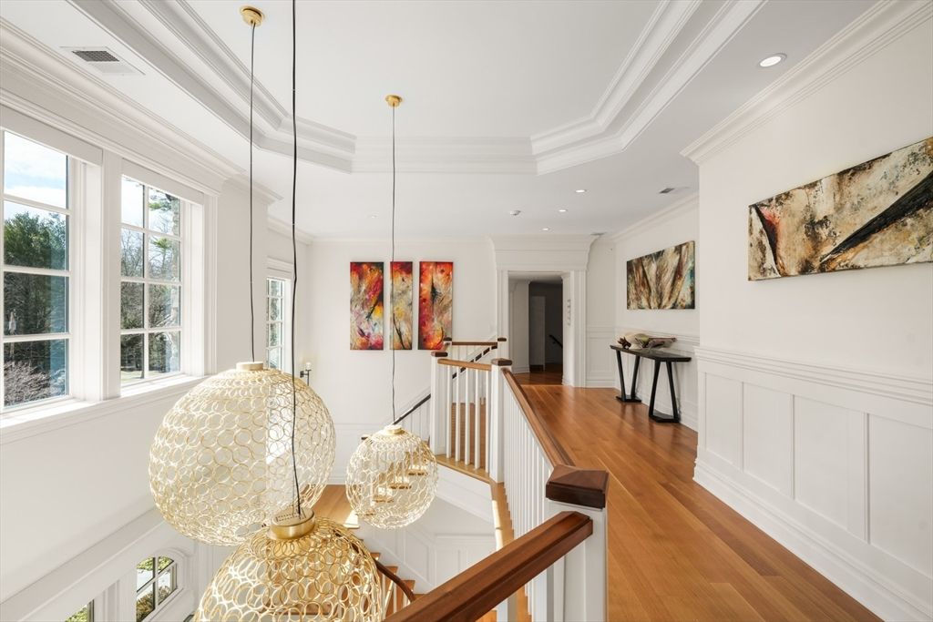 Interior, Pendant Lights, Recessed Lighting, Wood Texture Flooring