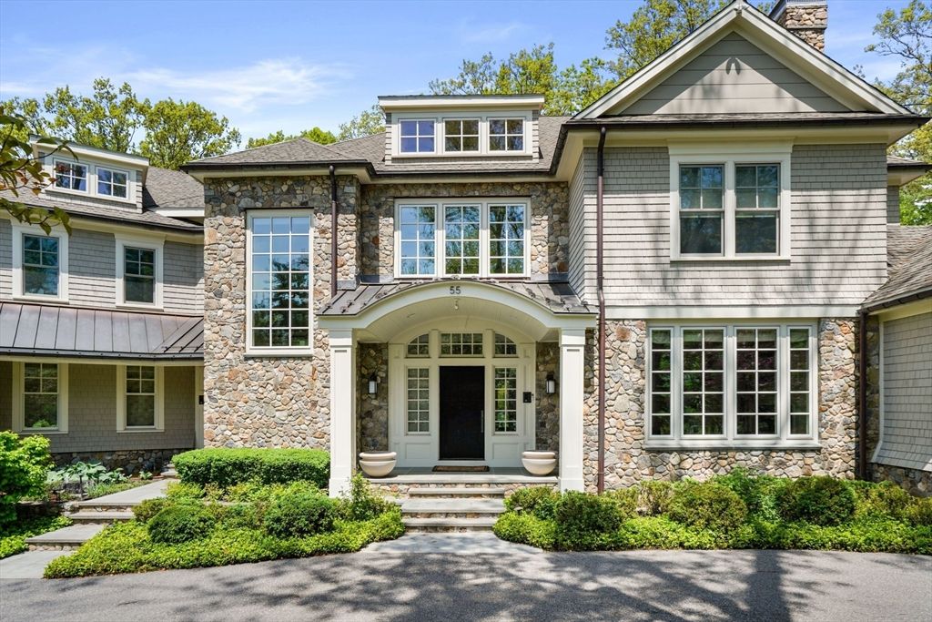 Exterior, Facade, French Provincial