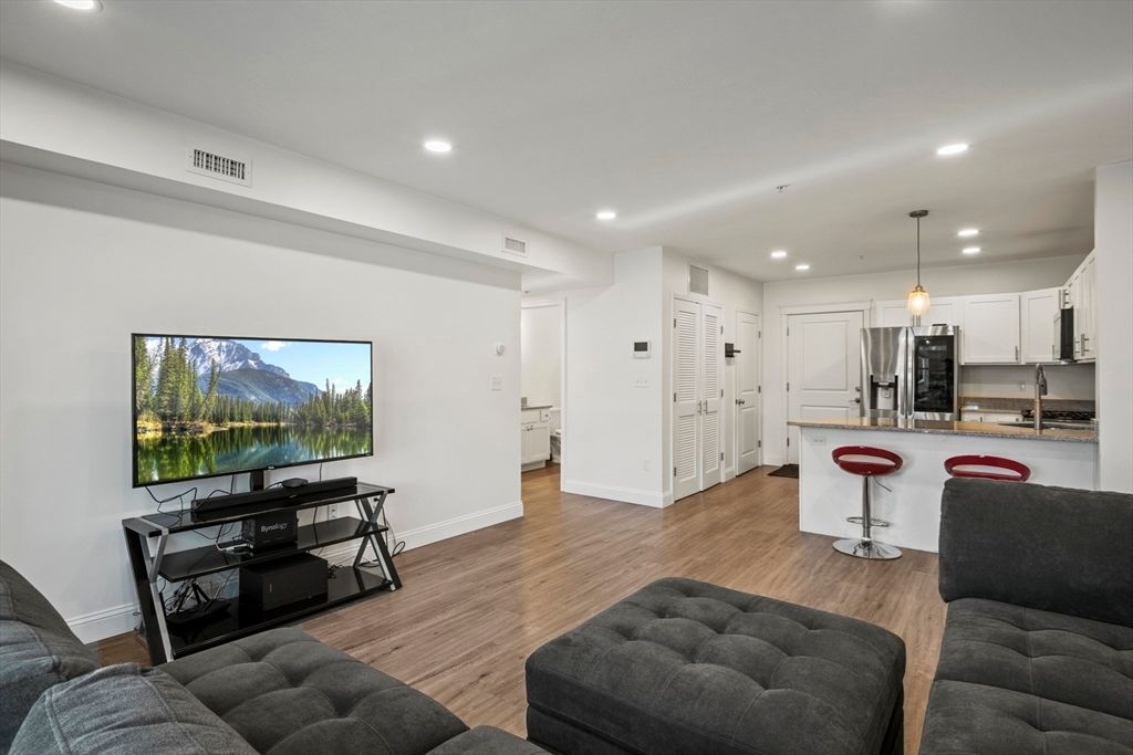 Interior, Kitchen, Living room, Pendant Lights, Recessed Lighting, Stainless Steel Appliances, Wood Texture Flooring