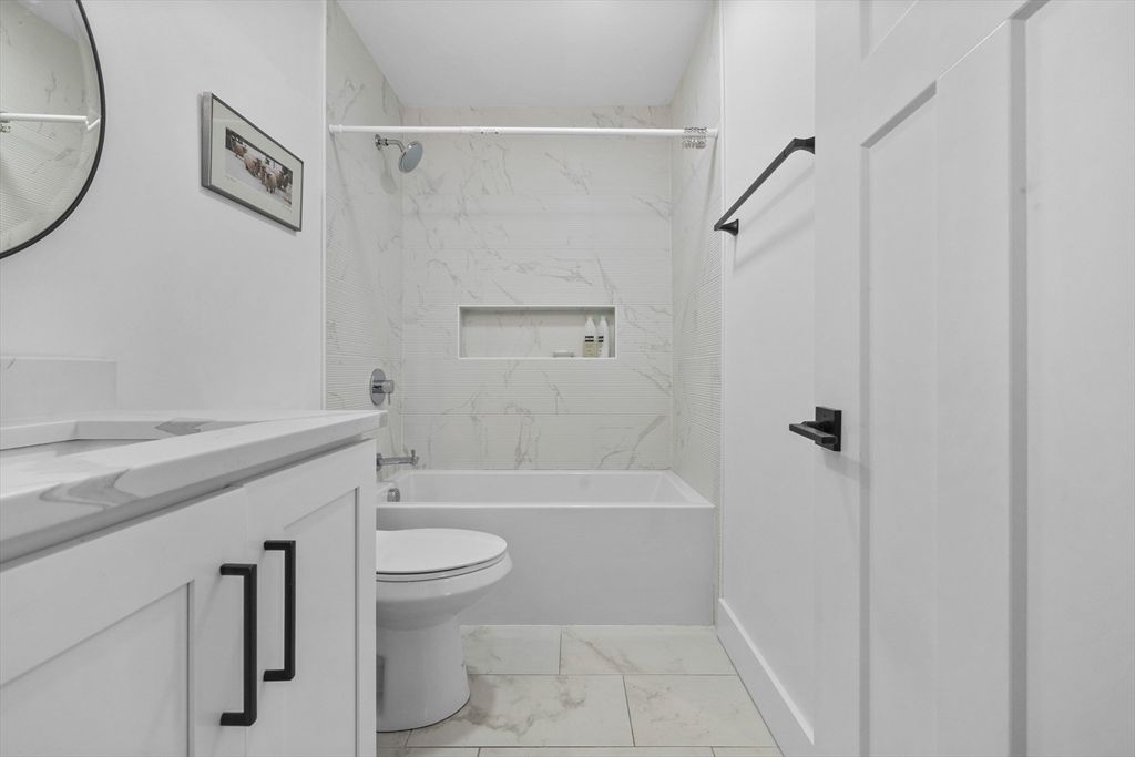 Bathroom, Interior, Marble, Marble Walls