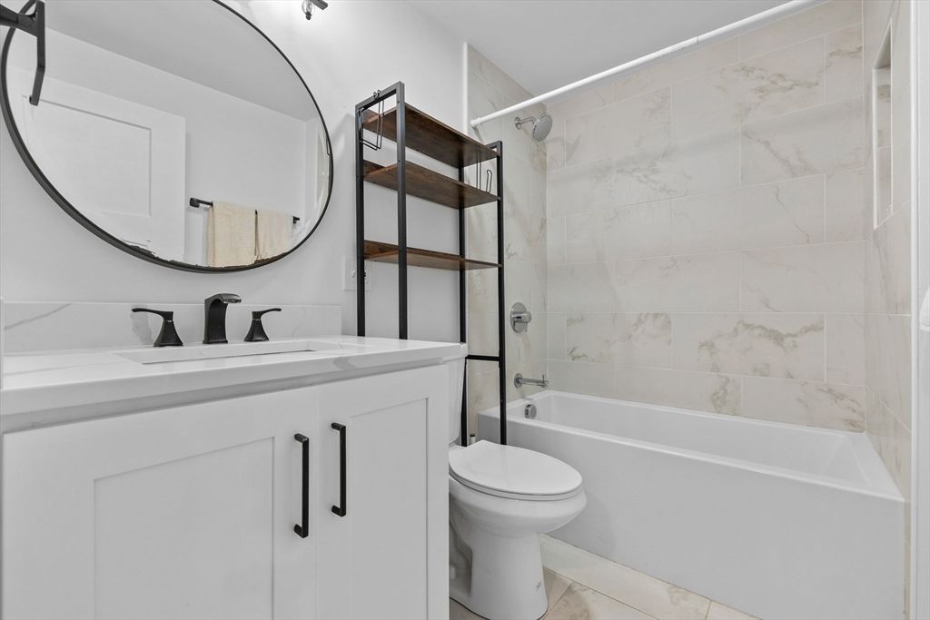 Bathroom, Interior, Marble Walls