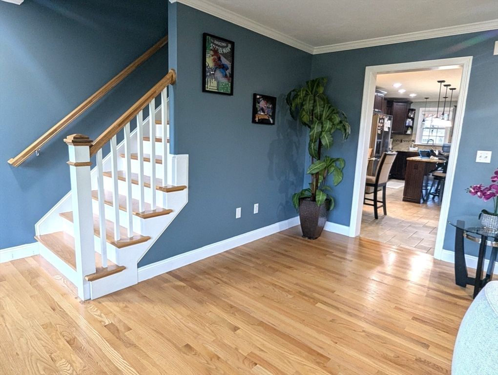 Dining room, Interior, Kitchen, Pendant Lights, Wood Texture Flooring