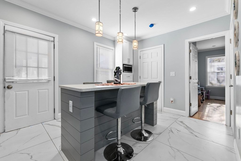 Interior, Kitchen, Marble, Pendant Lights, Recessed Lighting