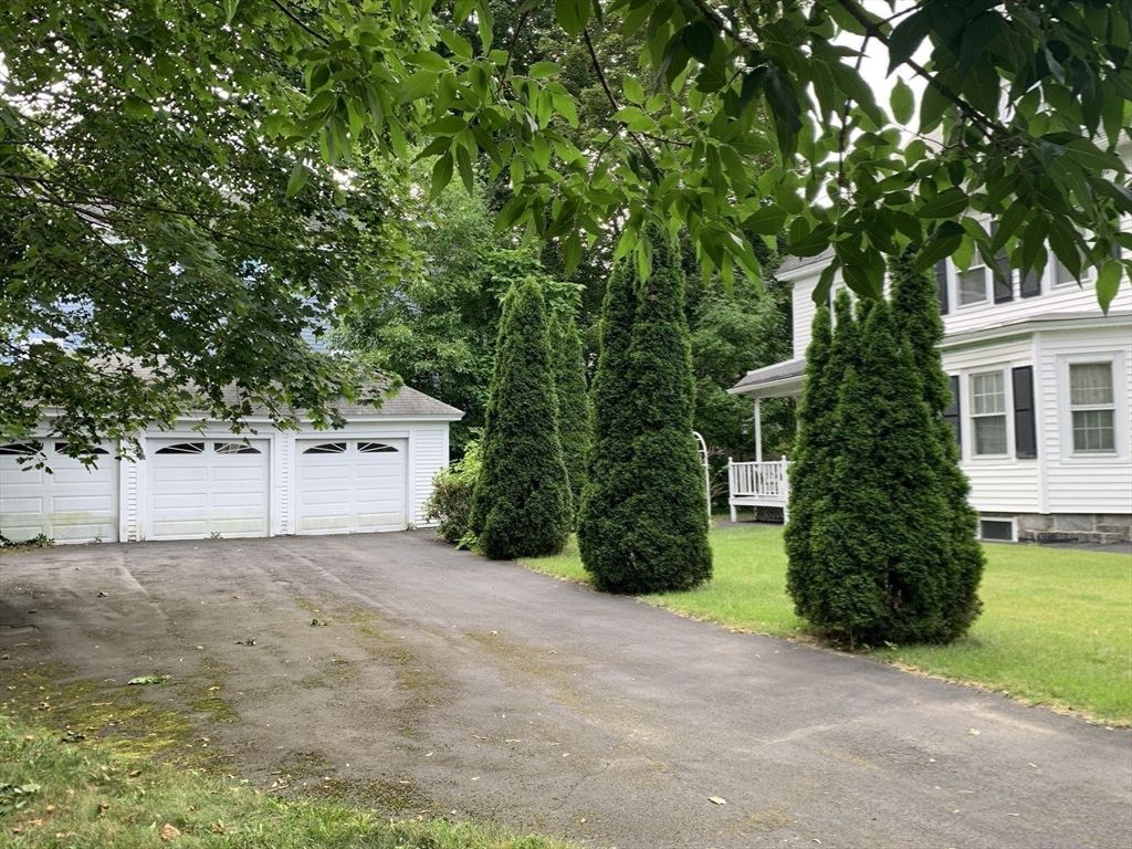 Backyard, Detached Garage, Exterior