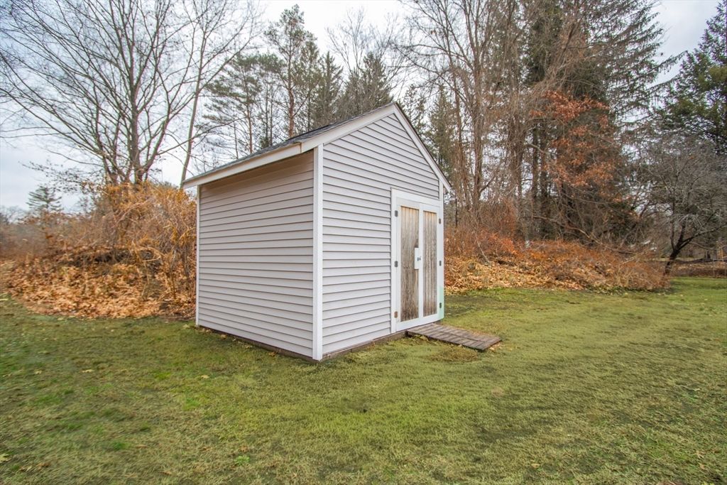 Backyard, Detached Garage, Exterior