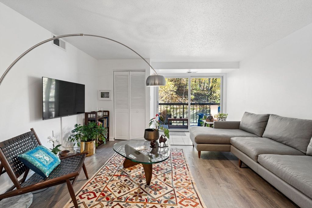 Interior, Living room, Pendant Lights, Wood Texture Flooring