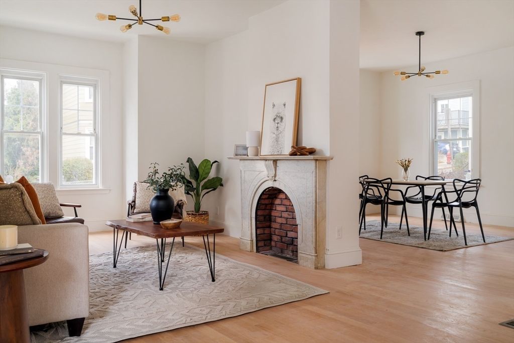 Dining room, Fireplace, Interior, Pendant Lights, Wood Texture Flooring
