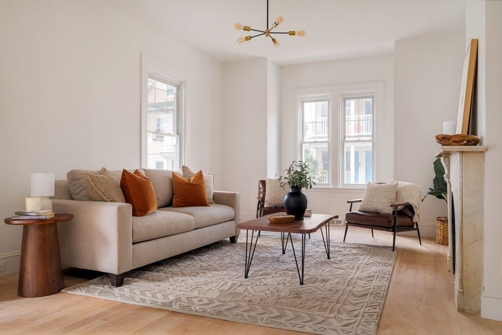Interior, Living room, Pendant Lights, Wood Texture Flooring