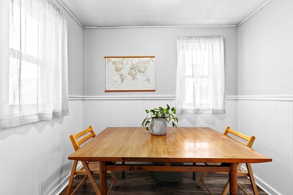 Dining room, Interior, Wood Texture Flooring