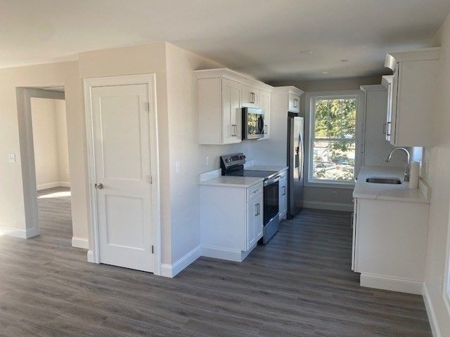 Interior, Kitchen, Recessed Lighting, Wood Texture Flooring