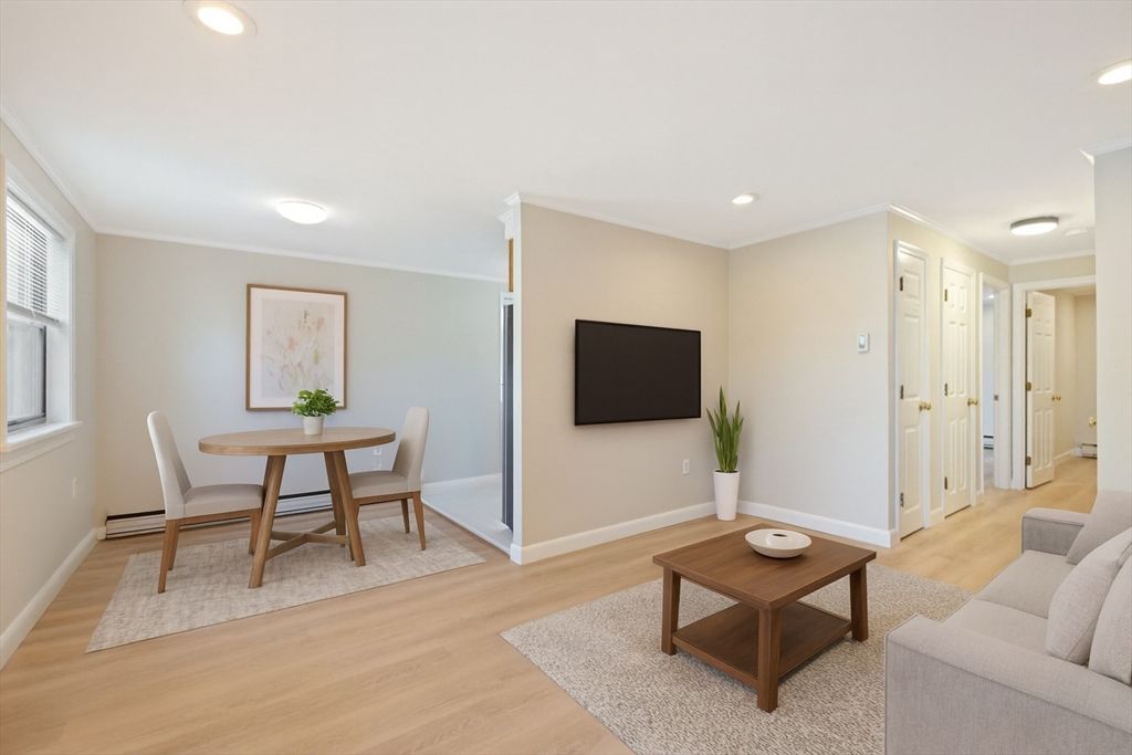 Dining room, Interior, Living room, Recessed Lighting, Wood Texture Flooring