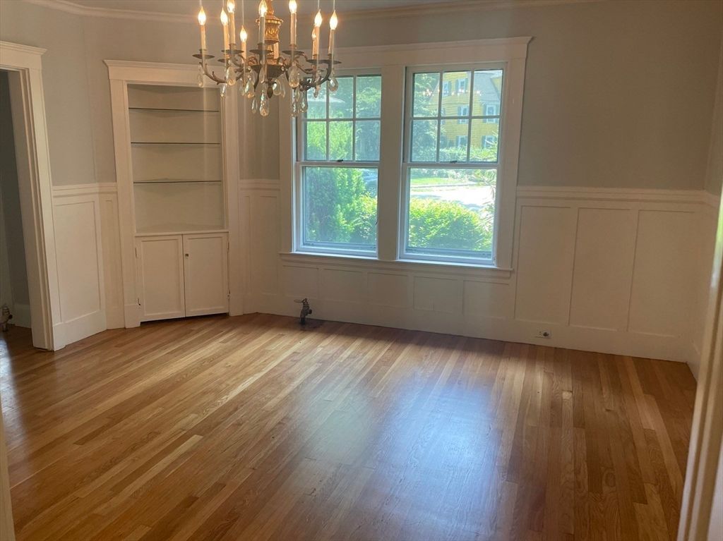 Chandelier, Empty room, Interior, Wood Texture Flooring