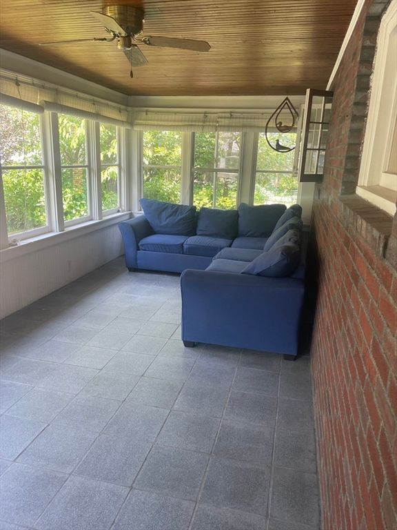Interior, Living room, Stone Walls, Sun Room, Wooden Ceilings